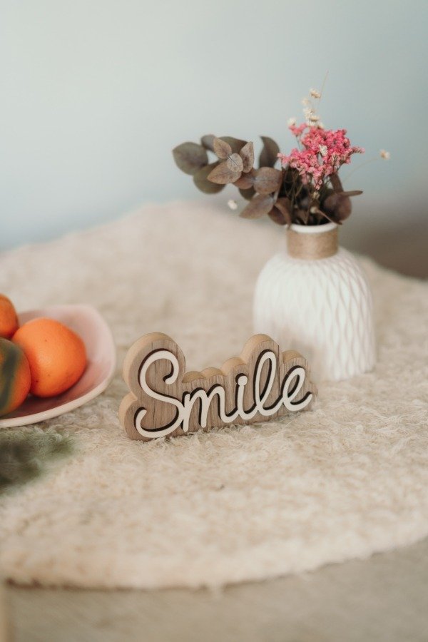 Producto - Palabra Smile con relieve
