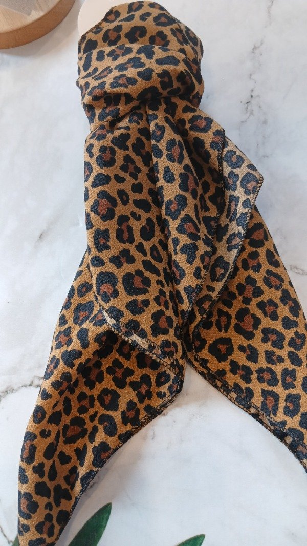 Producto - Pañuelo print clásico - 0