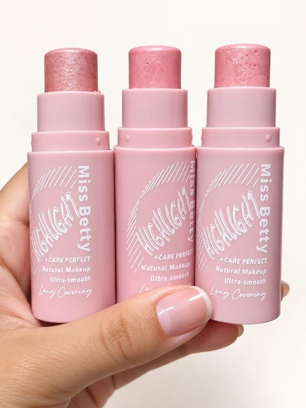Producto - ILUMINADOR EN BARRA MISS BETTY