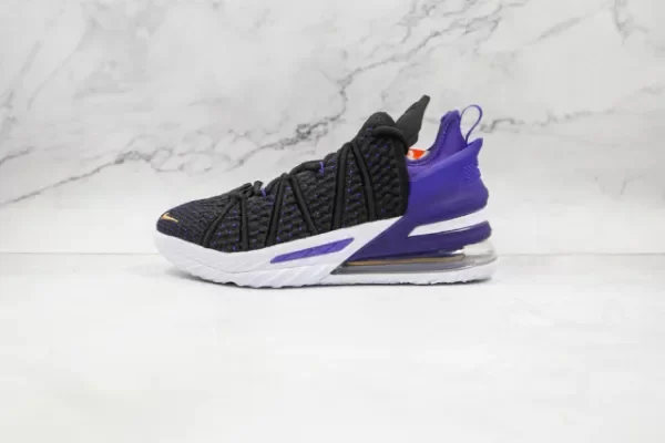 Producto - Nike LeBron 18 Golden Purple