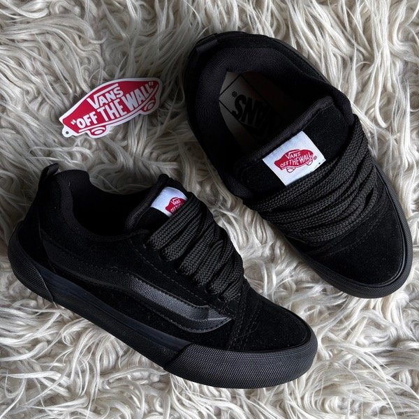 Producto - Vans KNU Total Black