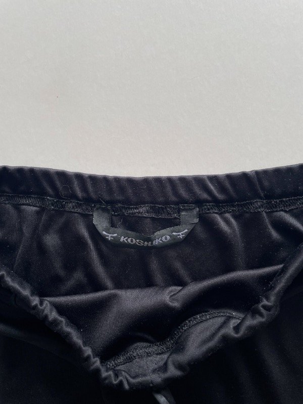 Producto - pollera midi kosiuko - 3