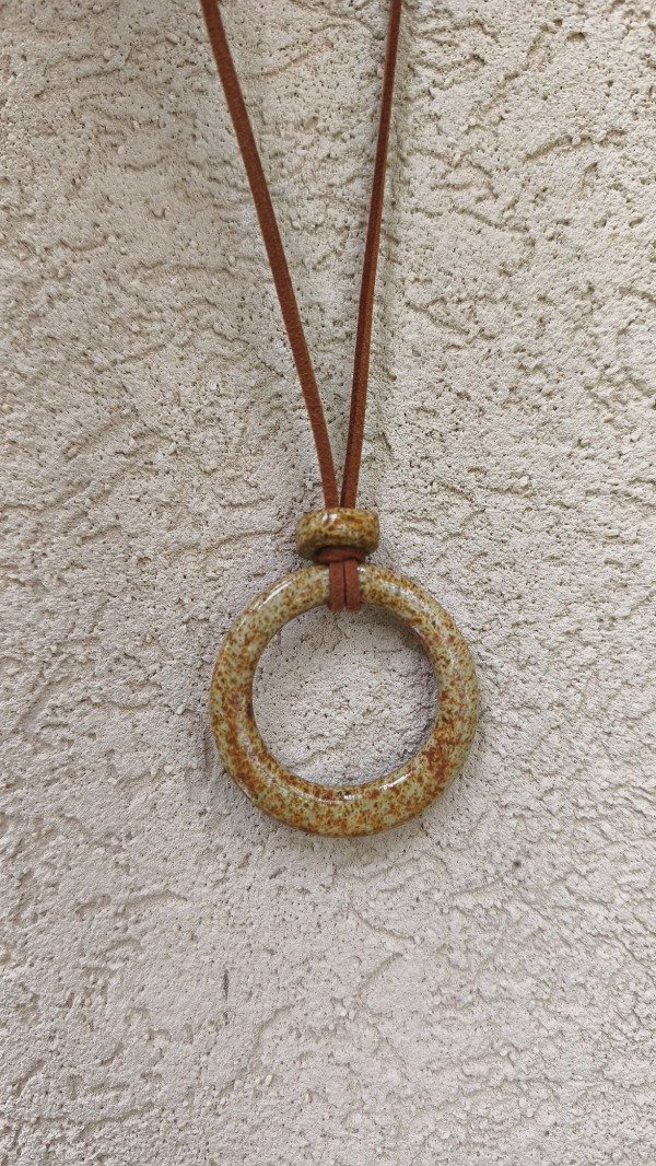 Producto - Collar aro y cuenta gres