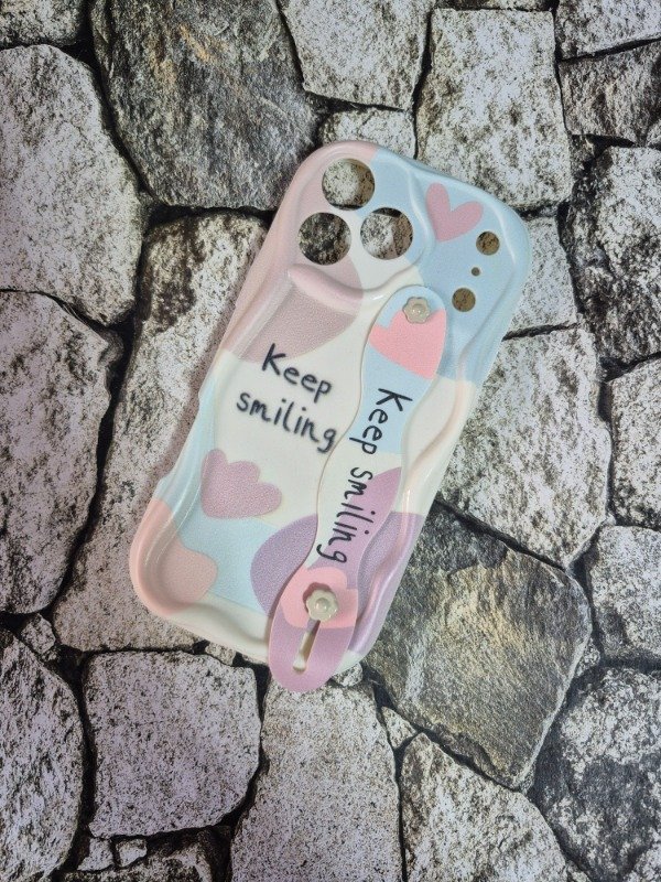 Producto - Funda tpu diseño con strap Iphone 17 Pro Max smile