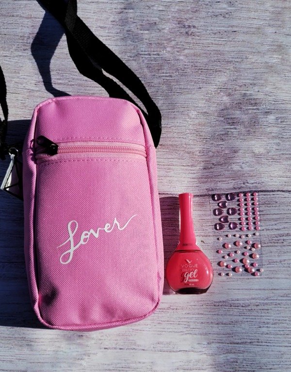 Producto - Kit (portacelular + esmalte vogue + Brillos)
