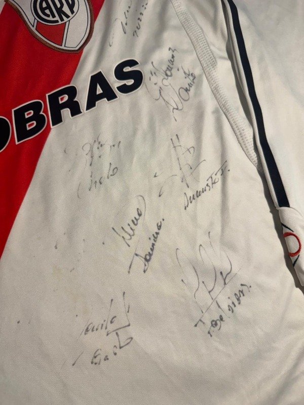 Camiseta titular Formotion 2006/07 firmada — imagen 3