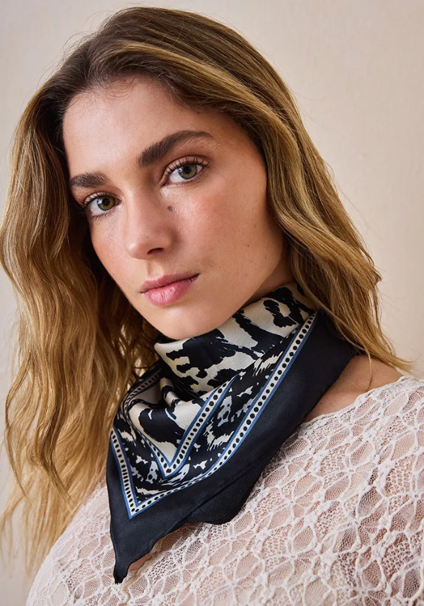 Producto - Pañuelo Étnico Azul