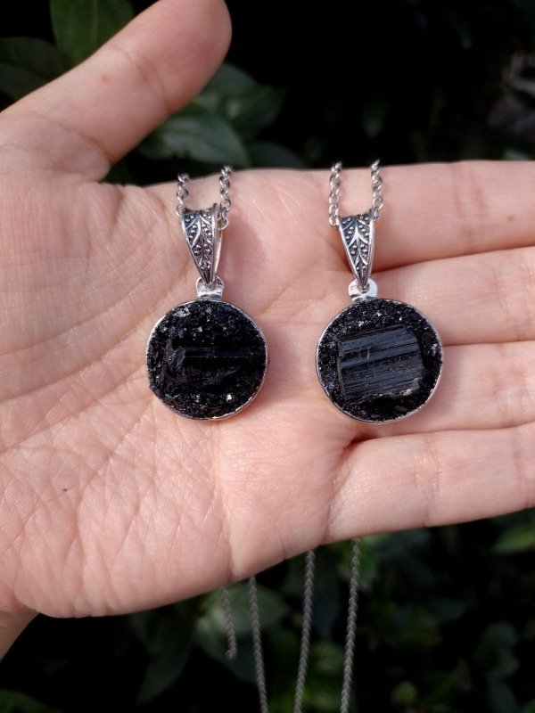 Producto - Medallon de Turmalina Negra
