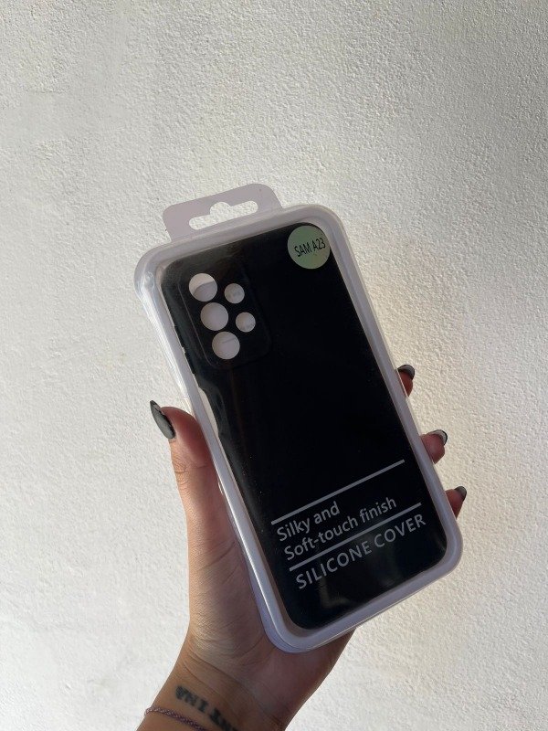 Producto - A23 silicona negra con felpa