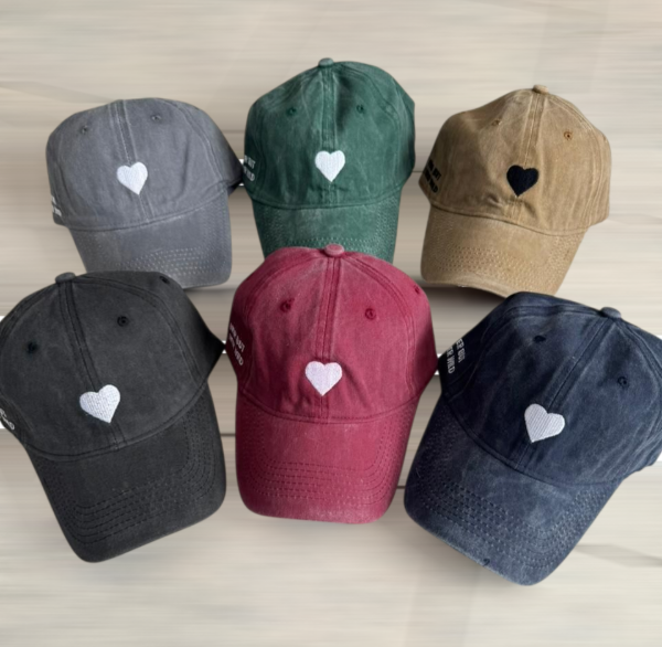 Producto - GORRAS VINTAGE CORAZÓN x6
