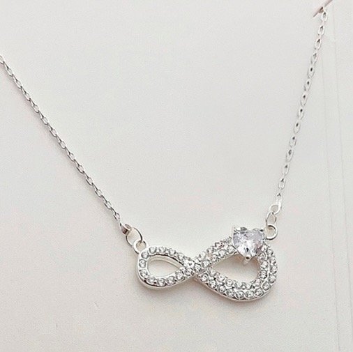 Producto - Co. Infinito brilloso con corazón de cristal