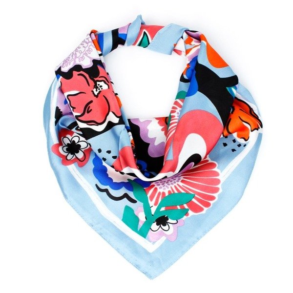 Producto - Pañuelo Heart and Flowers Blue