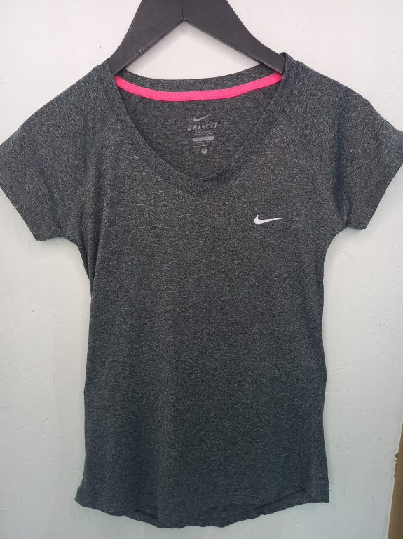 Producto - Remera deportiva Marca Dri Fit - OHA 79