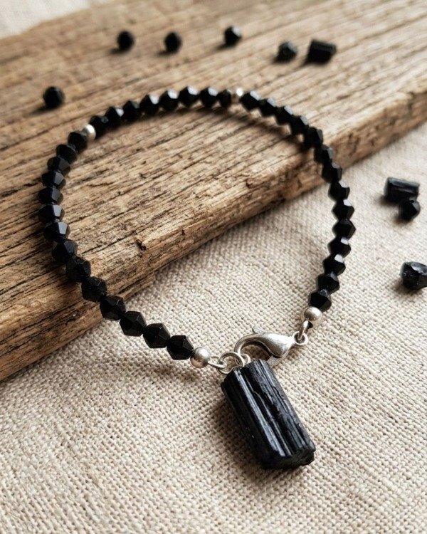 Producto - Pulsera Protección: Turmalina Negra y Cristales facetados
