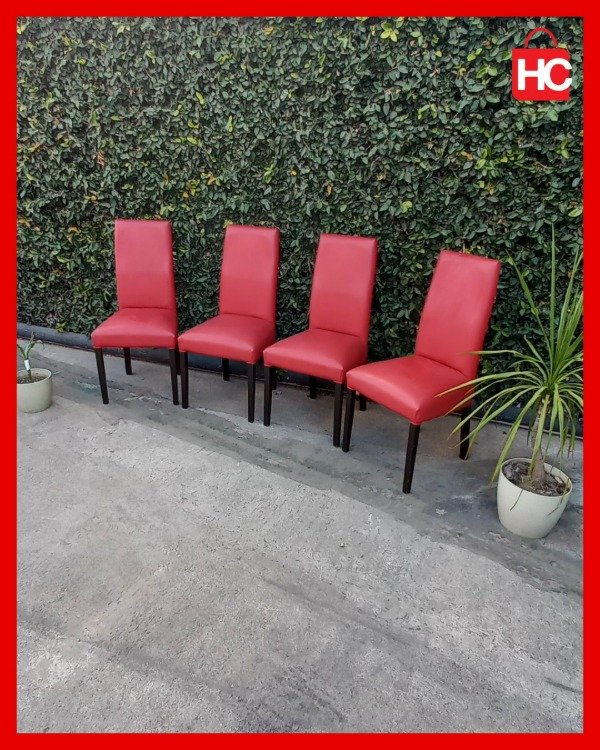 Producto - Juego de 4 sillas de comedor modernas tapizadas en ecocuero rojo patas negras - 1