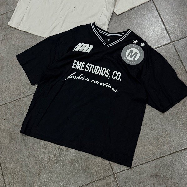 Producto - REMERA OVERSIZE EME STUDIOS NEGRO