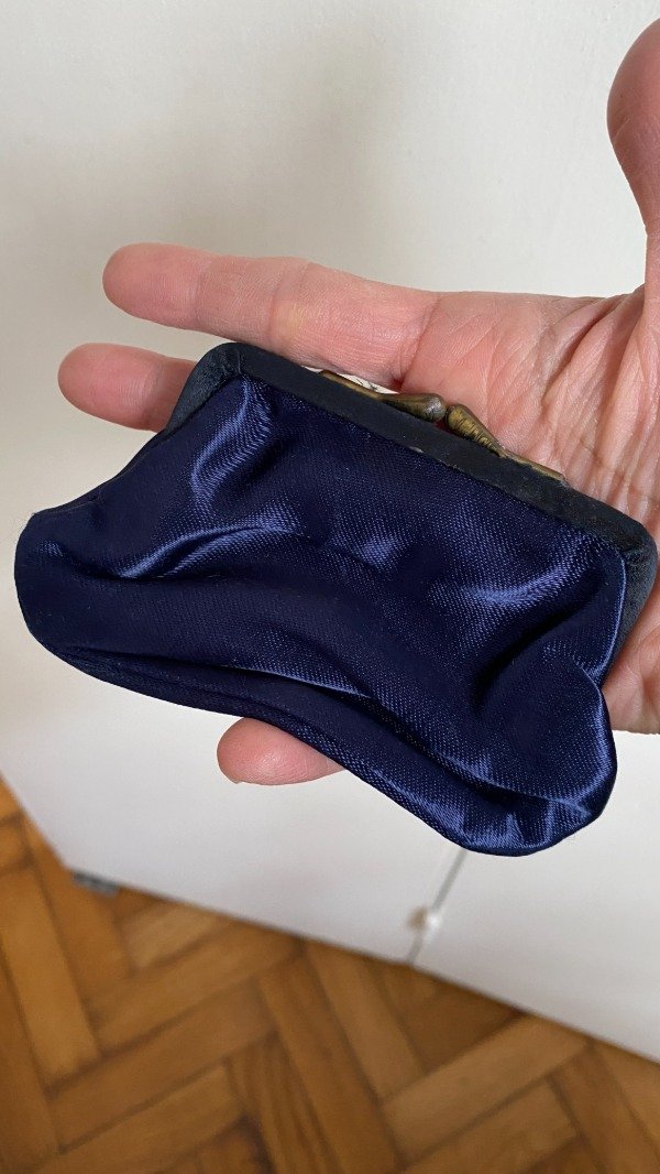 Producto - Cartera vintage labrada azul - 4