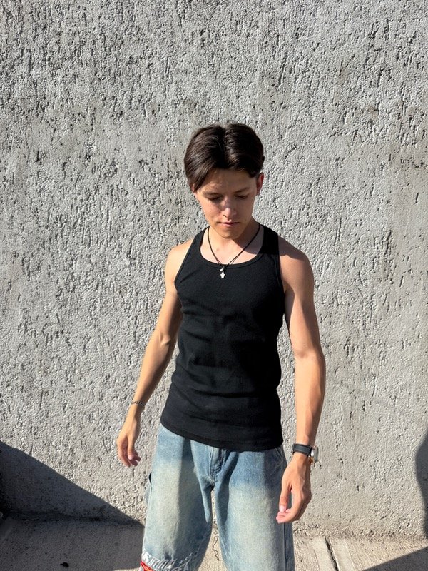 Producto - MUSCULOSA MORLEY BLACK