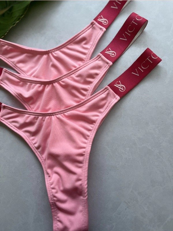 Producto - Less V Victoria