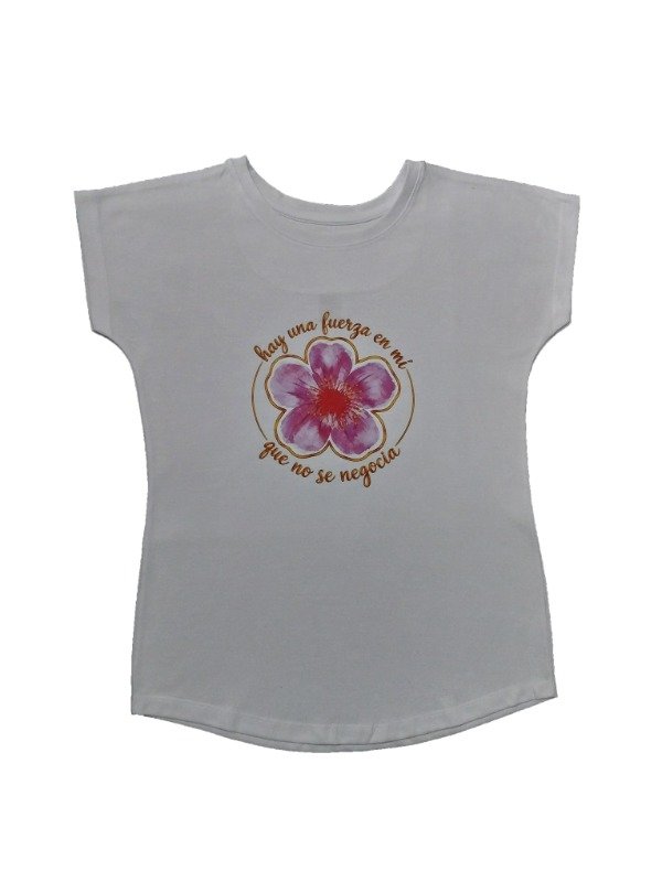 Producto - Remera entallada Flor Leyenda