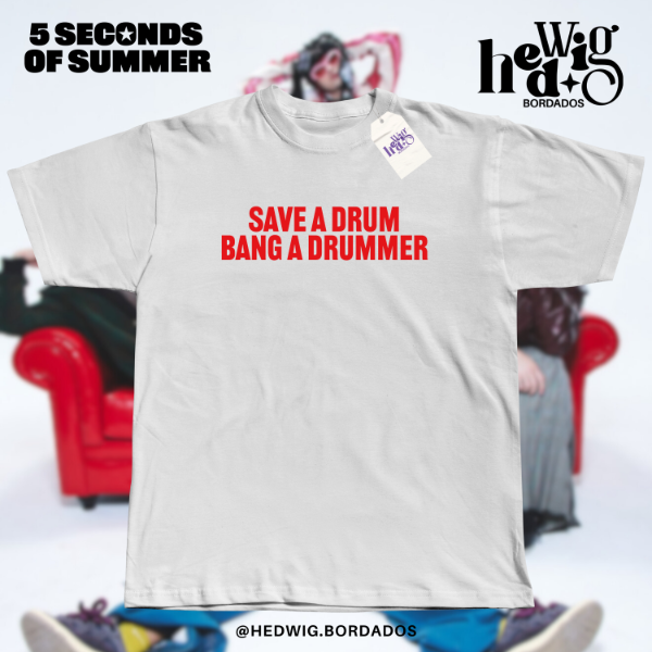 Producto - Remera Save A Drum, Bang A Drummer - DTF