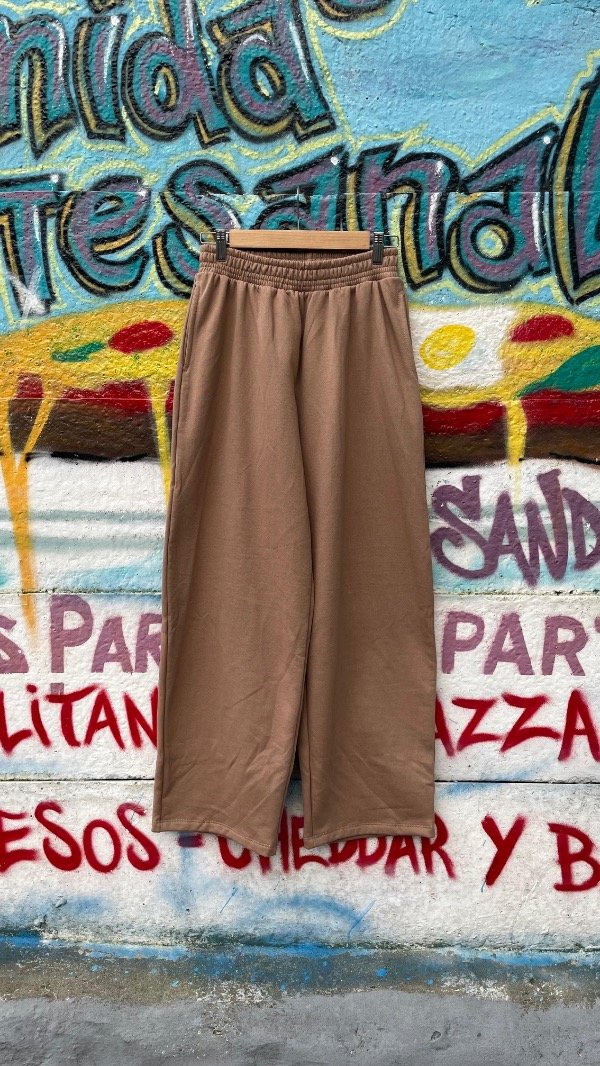 Producto - joggin baggy marrón claro