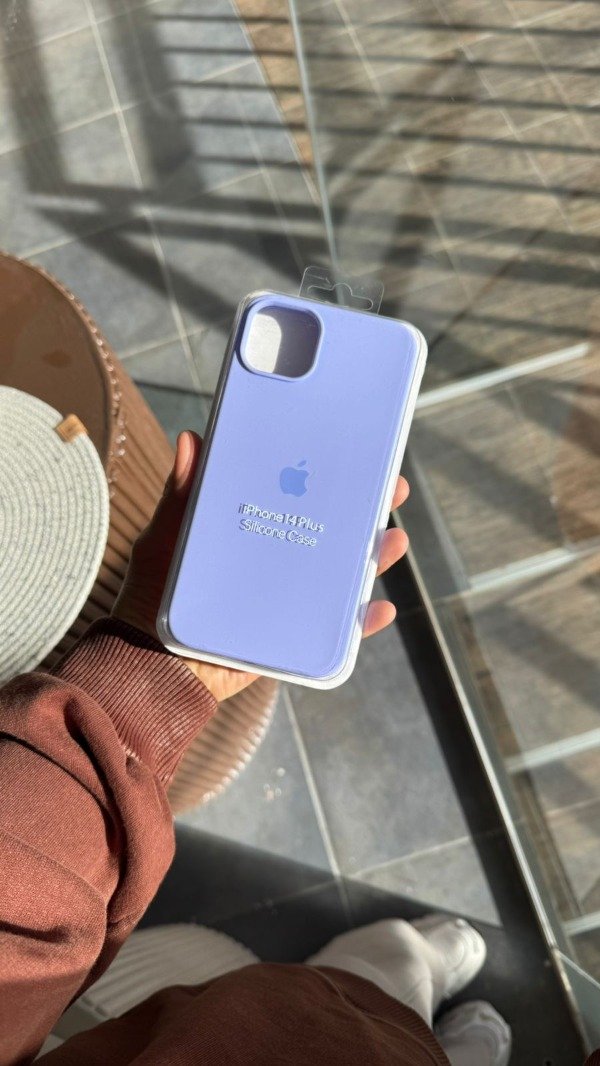 Producto - Silicone Case Lila (Iphone 14 plus)