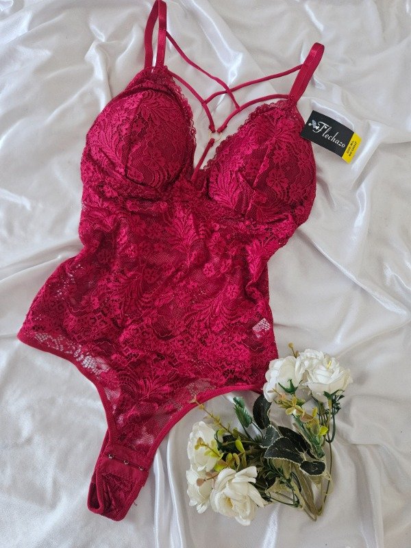 Producto - BODY IMPORTADO DE ENCAJE CON PUSH UP (A47 I) BORDO