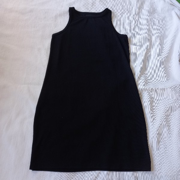 Producto - Vestido liso negro al cuerpo (T. M)