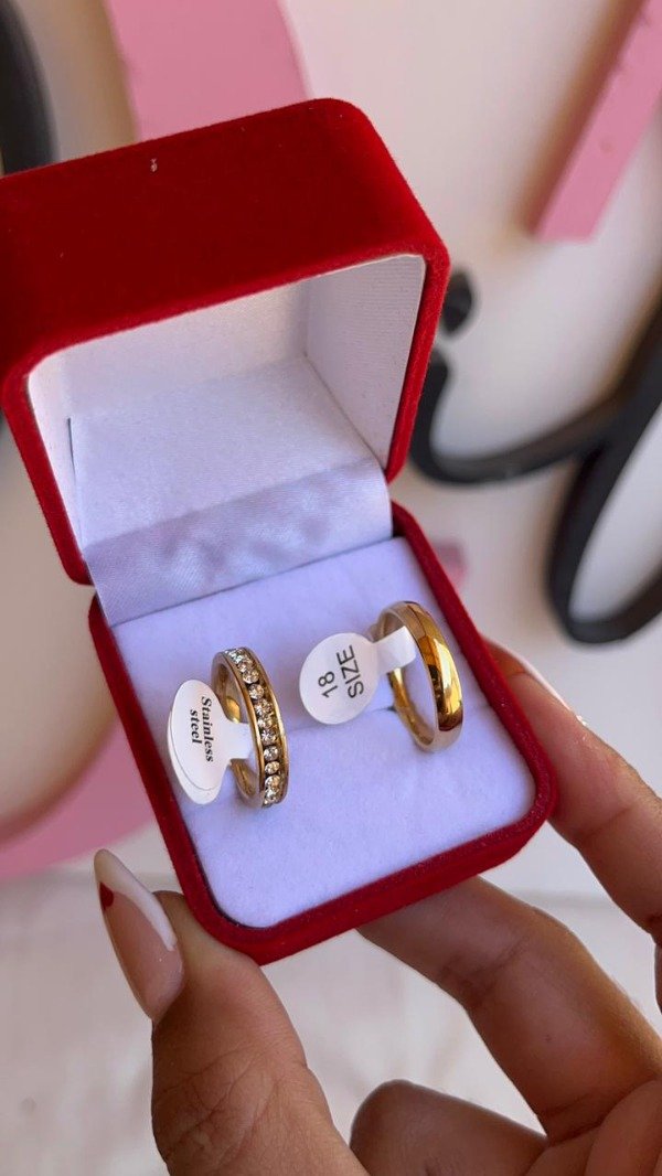 Producto - Anillo shimmer dorado caja cuadrado