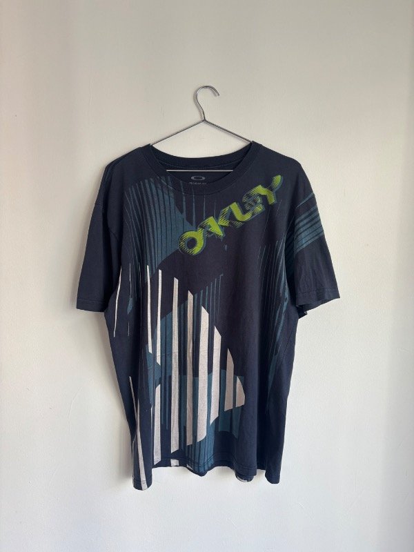 Producto - Oakley Vintage Tee