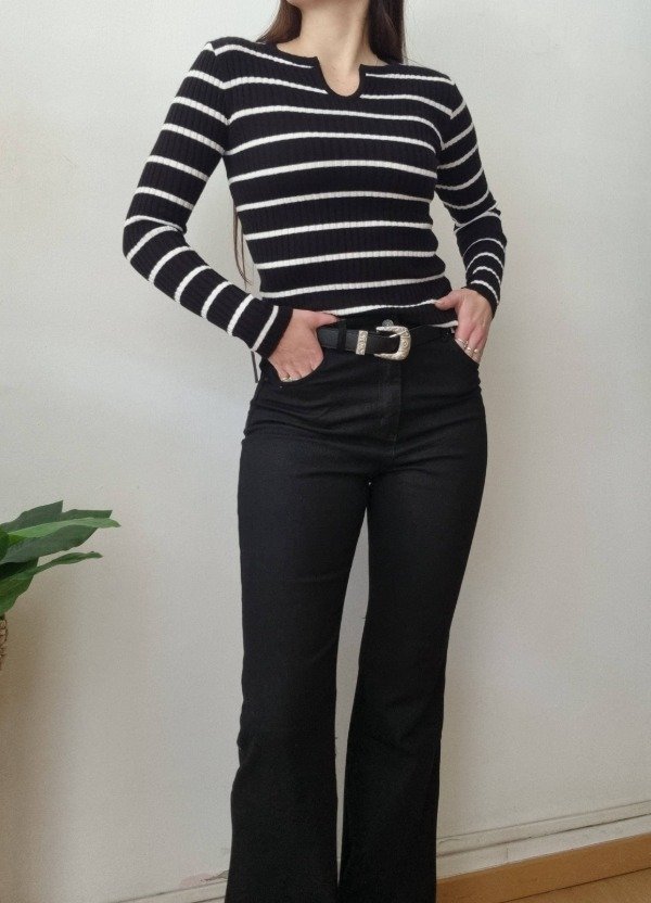 Producto - SWEATER RAYADO (SW0097)