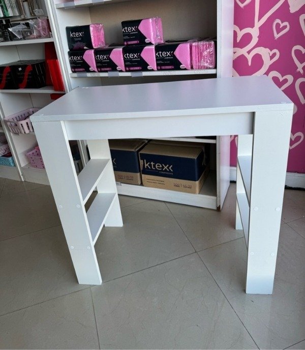 Producto - MESA DE MANICURIA FIJA STOCK FILIPPINI