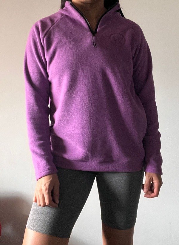 Producto - Buzo polar violeta NW