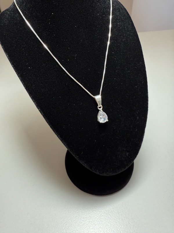 Producto - Cadena Dina con dije gota piedra blanca - 0