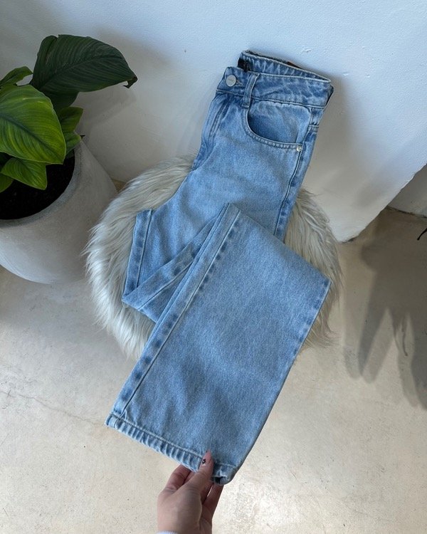 Producto - Straight Pieta // Rigido // celeste