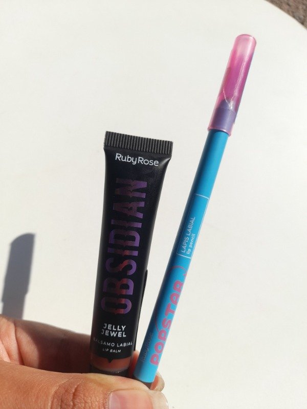 Producto - Lip combo marrón- Delineador de labios PopStar + Gloss obsidian