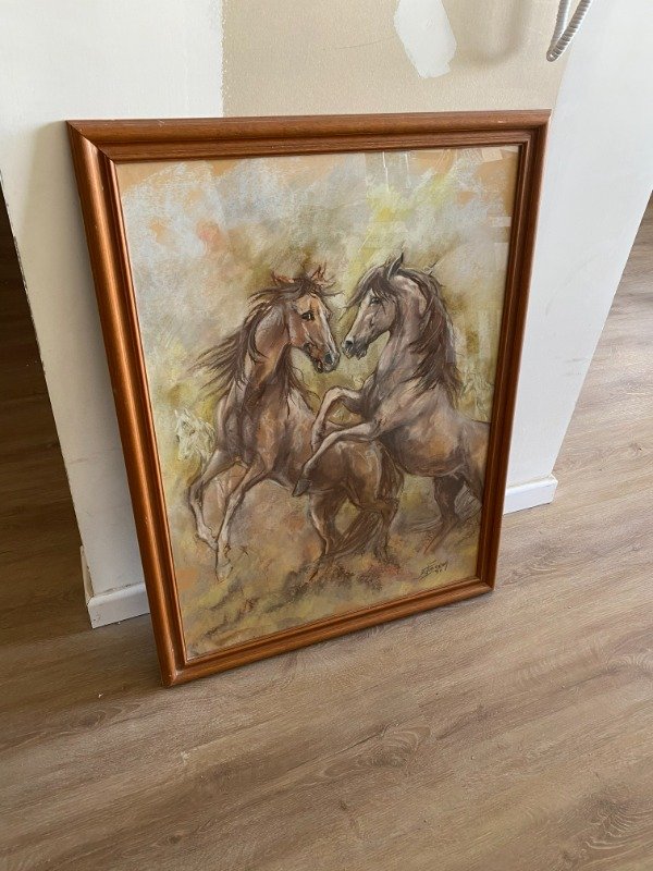 Producto - CUADRO CABALLOS MARCO MADERA Y VIDRIO 64x85 #9353