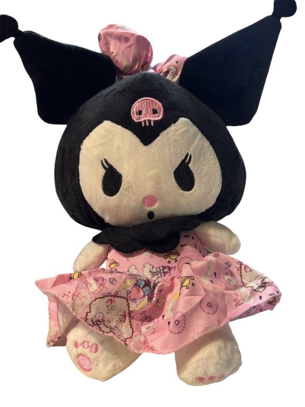 Producto - Peluche Kuromi con vestido Sanrio
