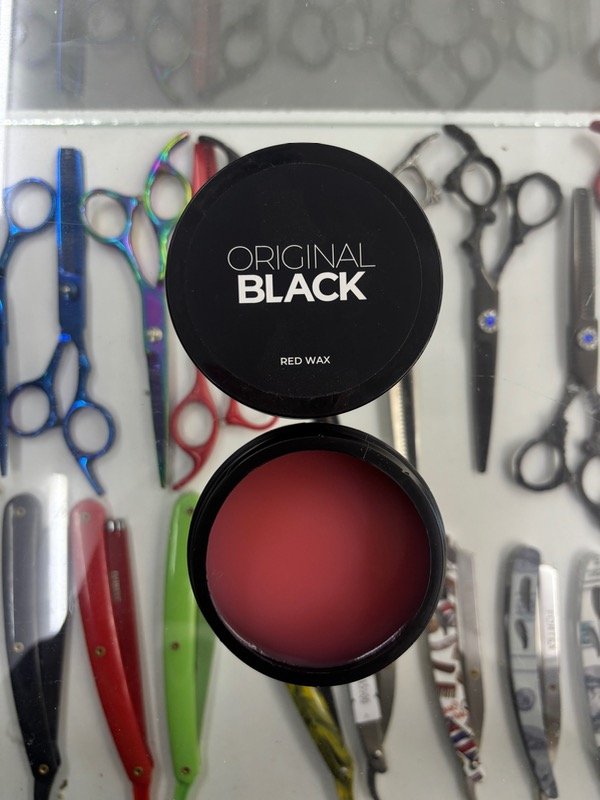 Producto - Pomada BLACK brillo