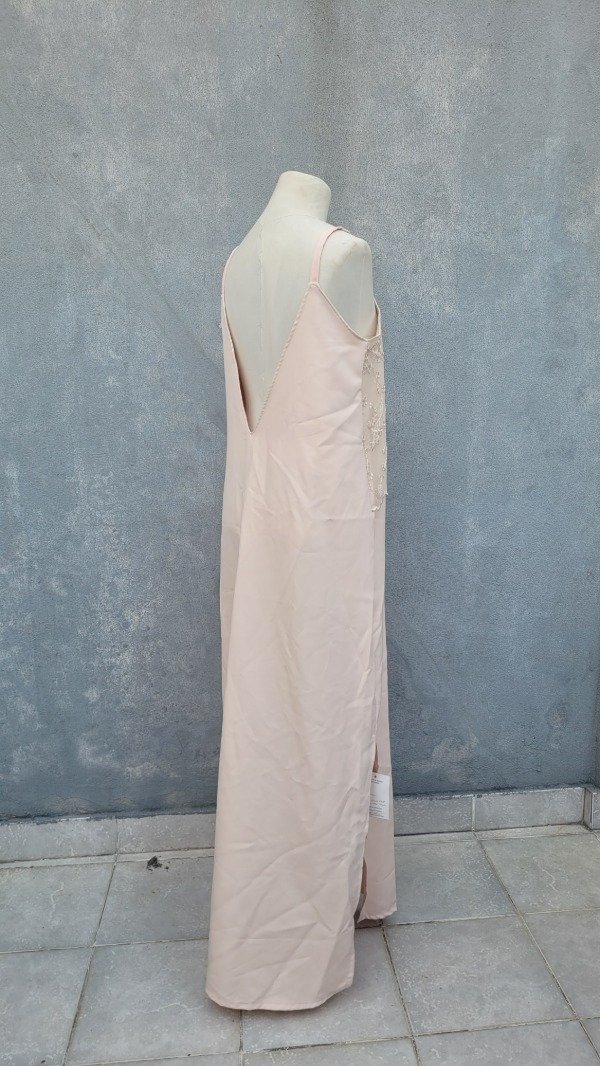 Producto - Vestido de fiesta color durazno con encaje