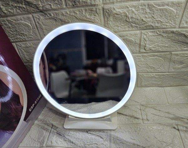 Producto - Espejo GRANDE con luz LED redondo táctil recargable 29x32cm