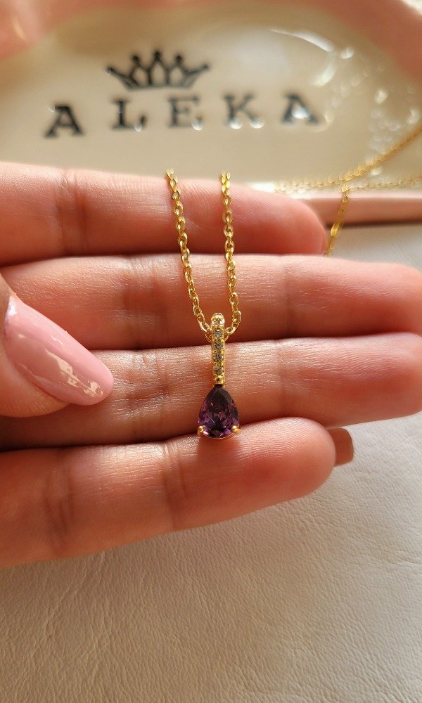 Producto - Conjunto collar y argollas gota morada de acero dorado - 4