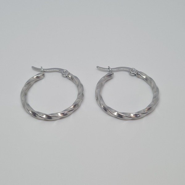 Producto - Argolla torzada 25mm