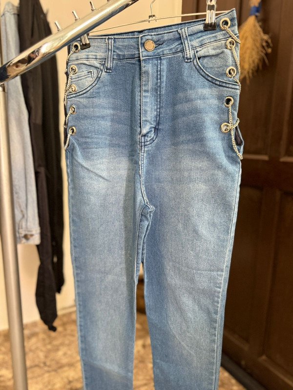 Producto - JEAN CADENA 38