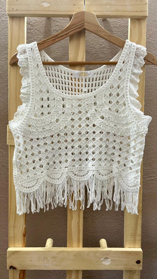 Producto - TOP TEJIDO CON VOLADO