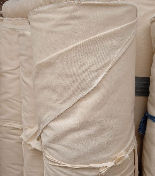 Producto - Gabardina 6oz/8oz 1,60 ancho CRUDO