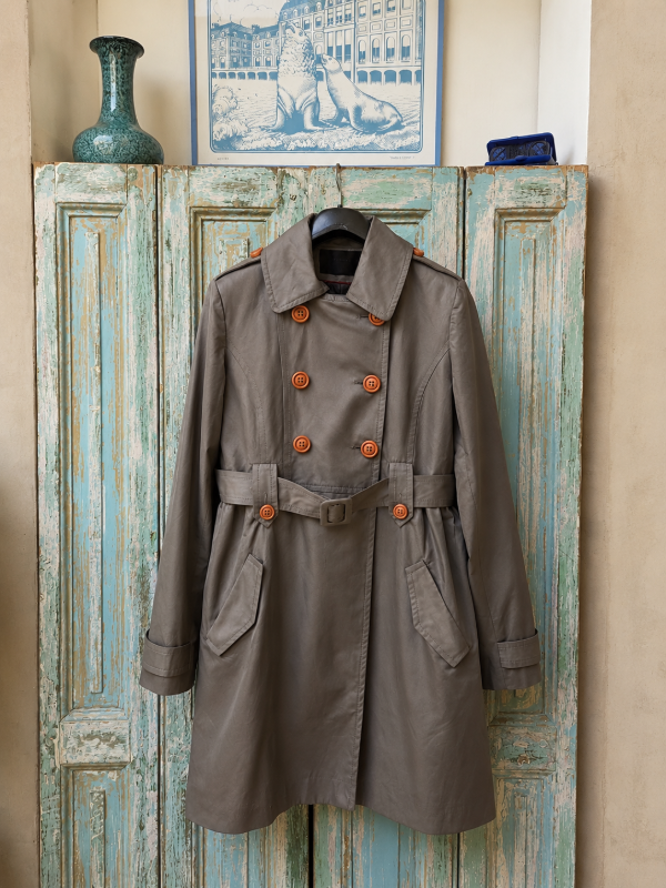 Producto - Trench Makova T42 M