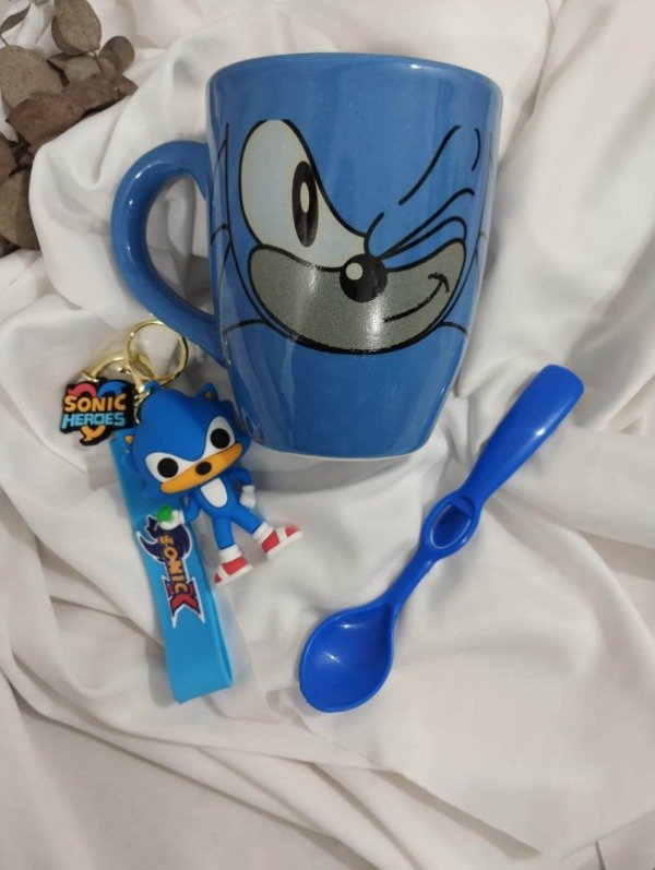 Producto - TAZA Y LLAVERO DE SONIC