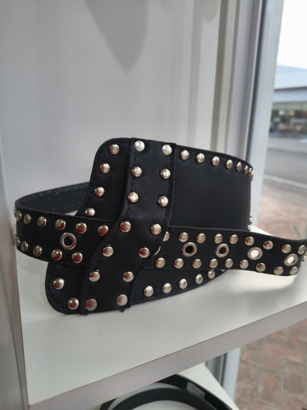 Producto - Cinto faja tachas 2